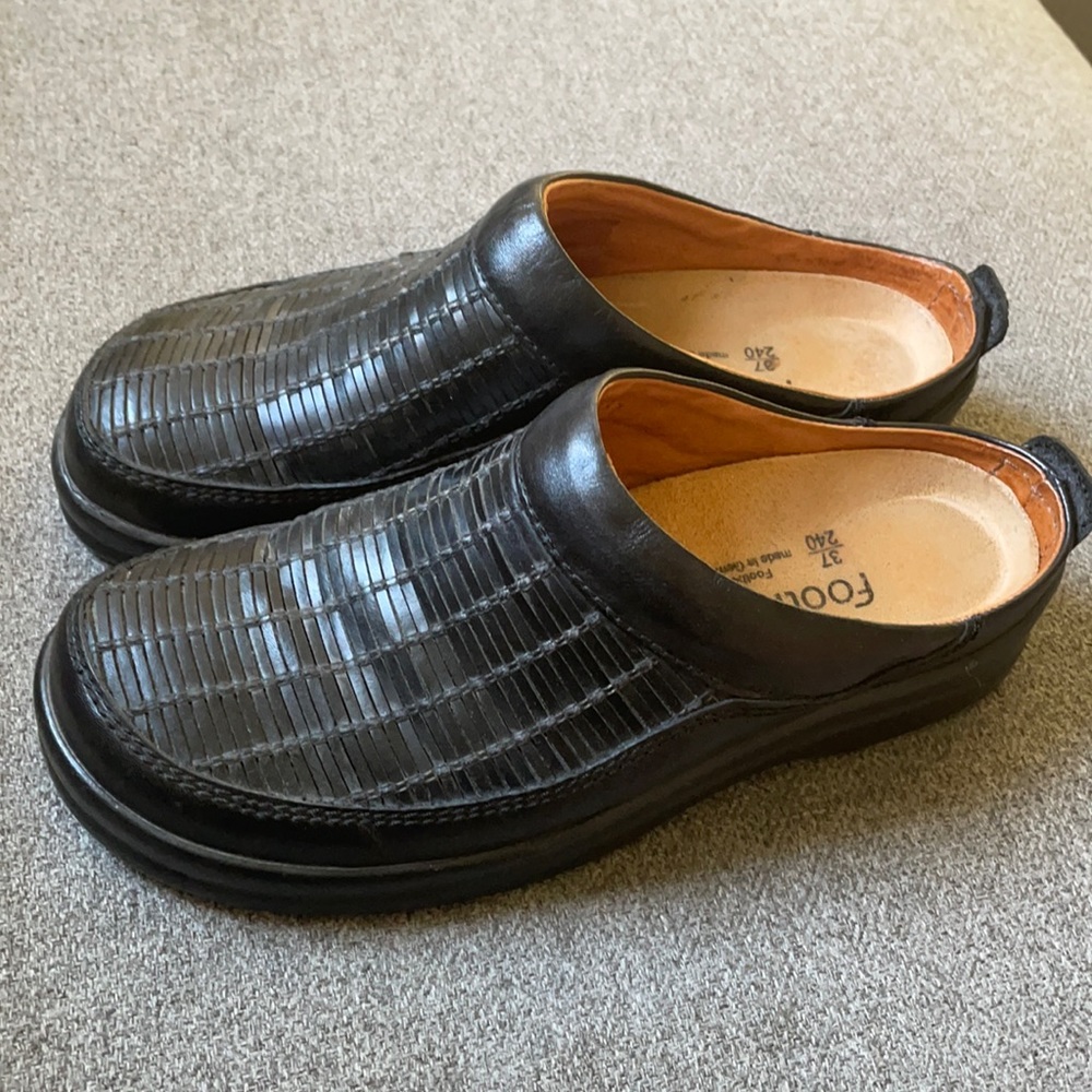 Birkenstock Black Leather Embossed Mule Clogs